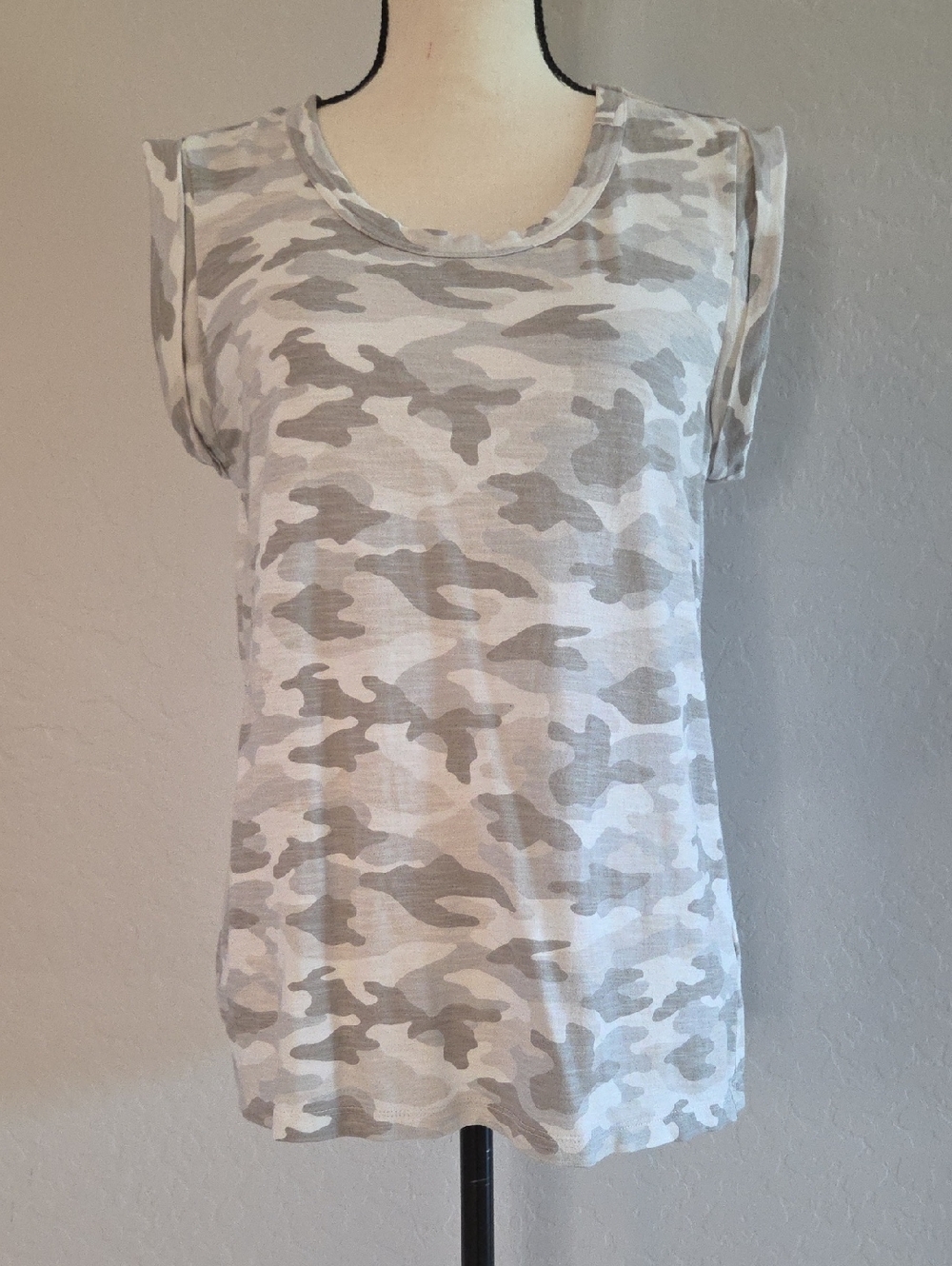 Banana Republic Gray and White Camo Tank Top